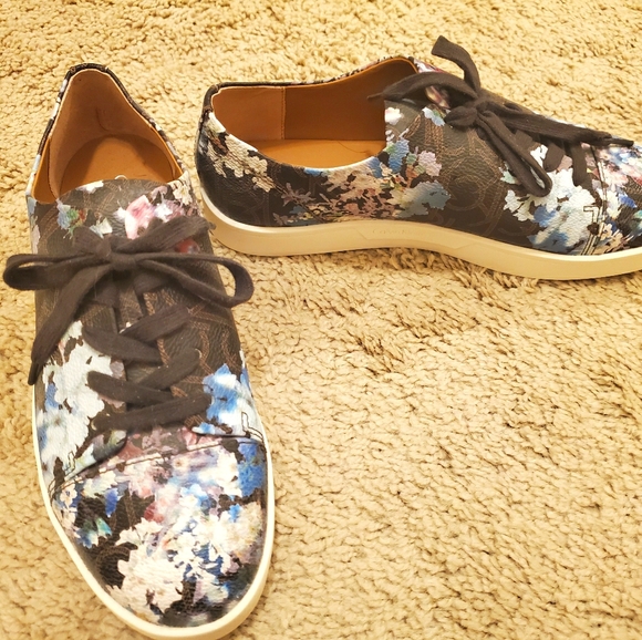 Calvin Klein Shoes - Calvin Klein Shoes